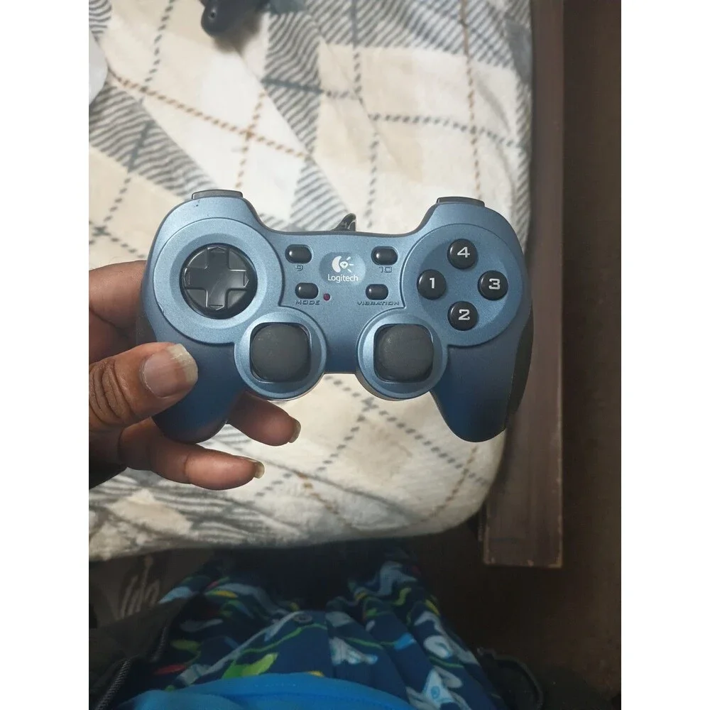 Logitech Rumblepad 2 Wired PC Controller